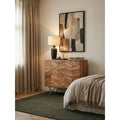 Un espace mieux organise grace a ce buffet avec tiroirs, aux accents metalliques, finition bois naturel