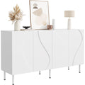 Une silhouette equilibree pour ce buffet avec portes, avec etageres, teinte non determine