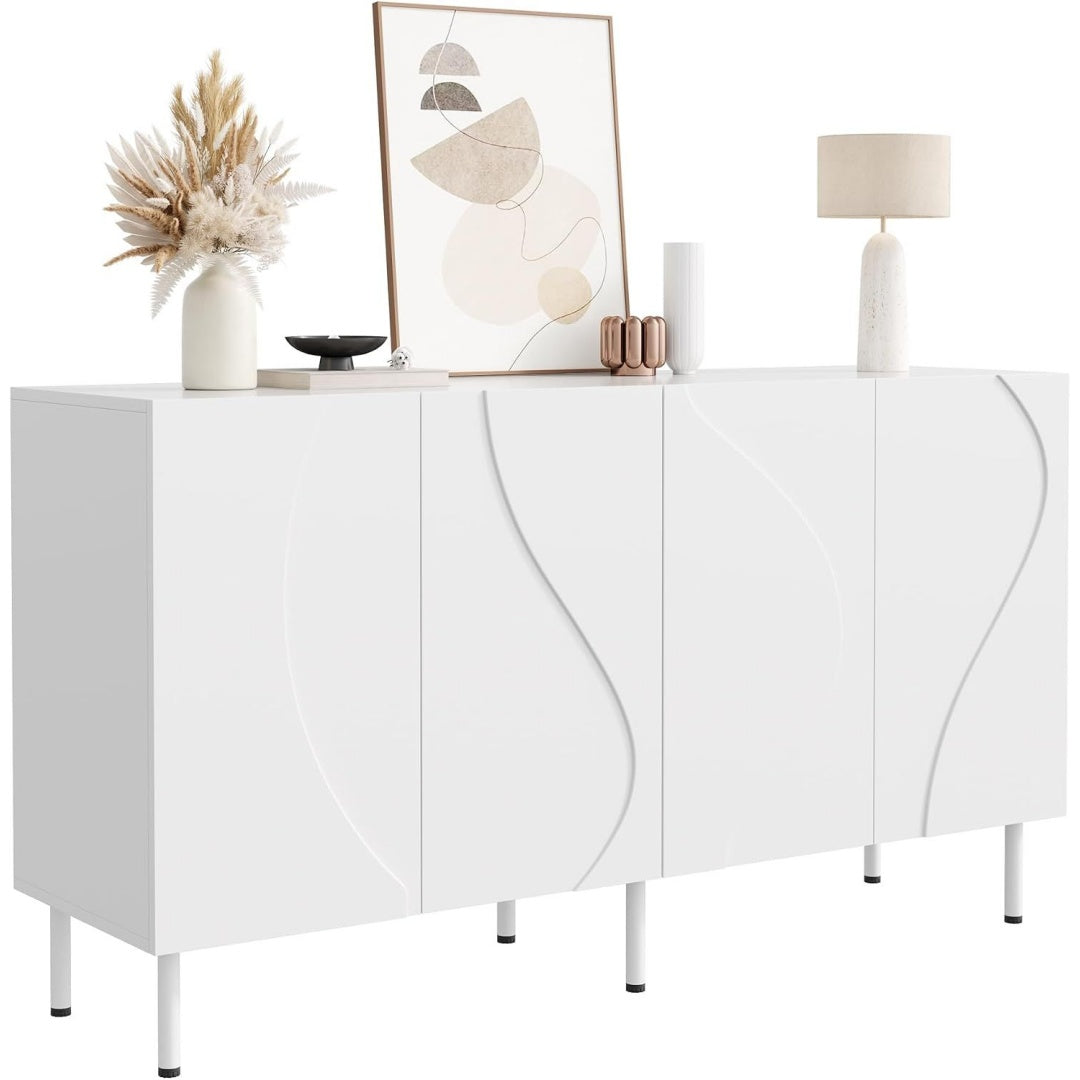 Une silhouette equilibree pour ce buffet avec portes, avec etageres, teinte non determine