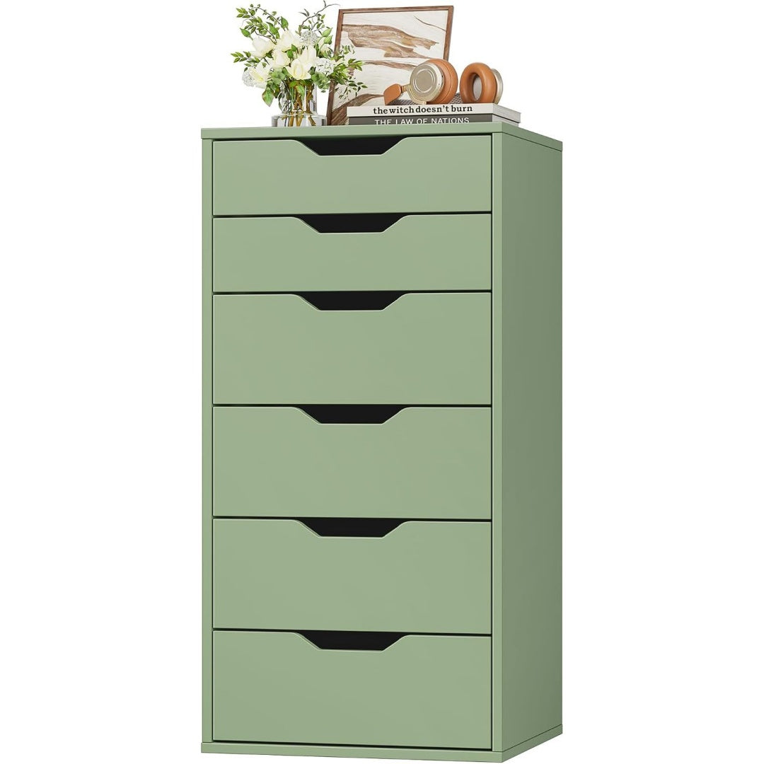 Pour un interieur harmonieux, commode avec tiroirs, avec portes en finition bois naturel et vert