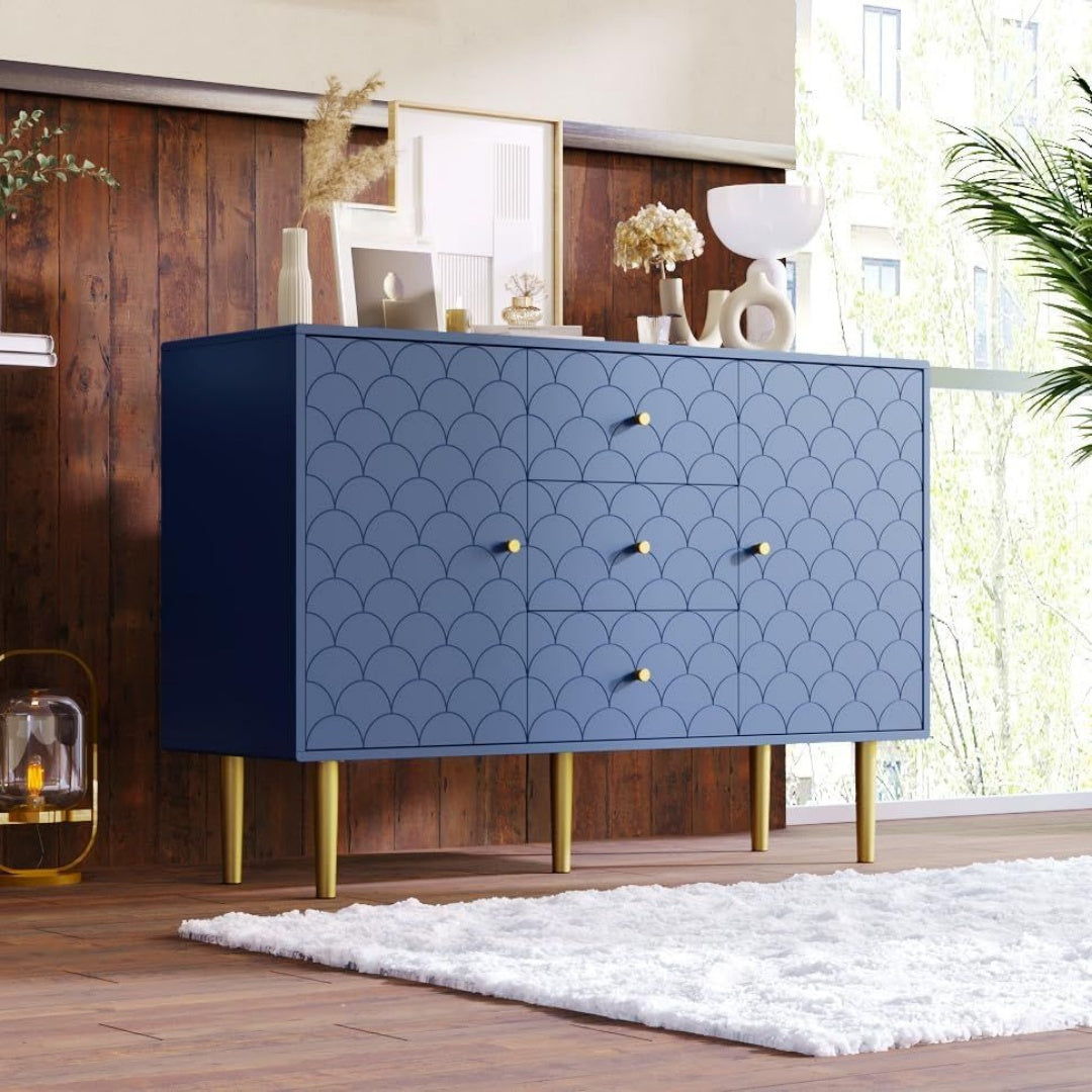 Une silhouette equilibree pour ce buffet avec tiroirs, avec portes, teinte bois naturel et bleu